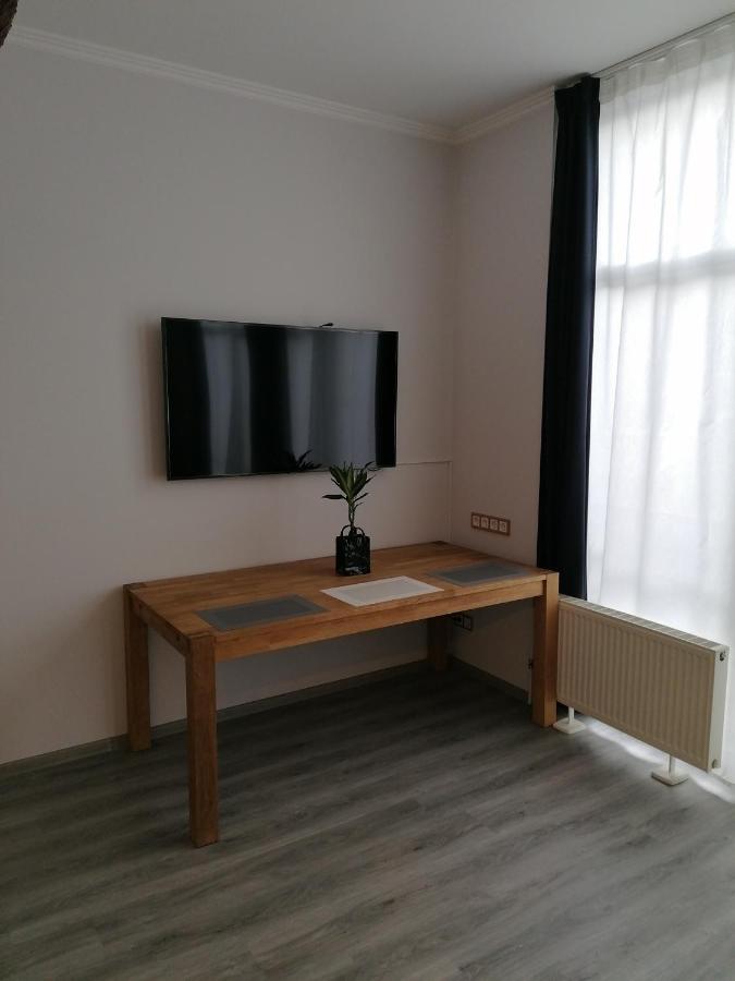 Palm Apartment Studio Рига Екстериор снимка